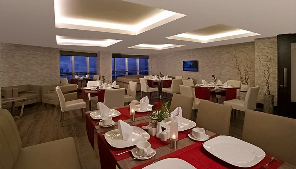 هتل رامادا پلازا بای ویندهام ازمیر